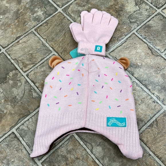 Squishmallows Beanie Toque Hat with Ears and Gloves Set, Pink with Sprinkles - Picture 3 of 11
